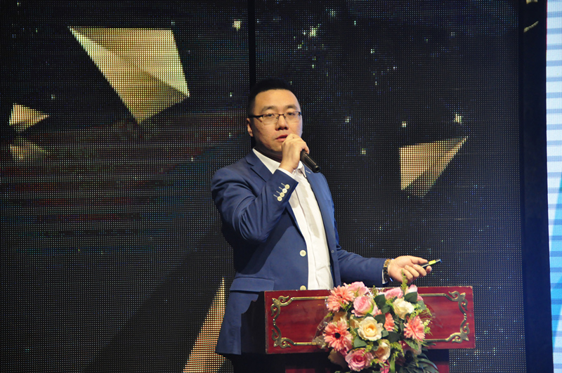 西安銀光環(huán)?？萍挤?wù)有限公司總經(jīng)理蘭鵬
